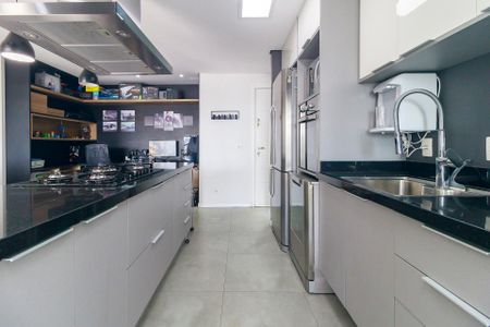 Apartamento à venda com 85m², 2 quartos e 2 vagasCozinha