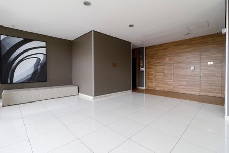 Apartamento à venda com 85m², 2 quartos e 2 vagasHall Social