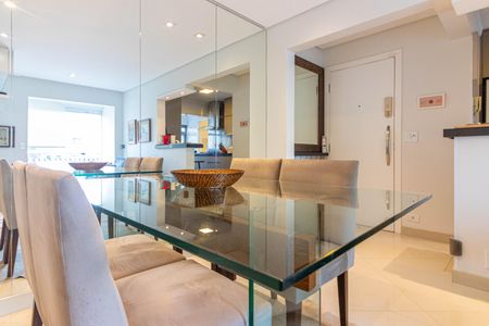 Apartamento à venda com 67m², 2 quartos e 1 vagaSala de Jantar