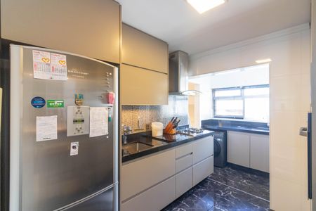 Apartamento à venda com 67m², 2 quartos e 1 vagaCozinha