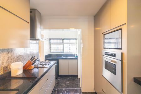 Apartamento à venda com 67m², 2 quartos e 1 vagaCozinha