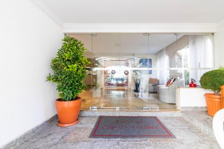 Apartamento à venda com 67m², 2 quartos e 1 vagaEntrada