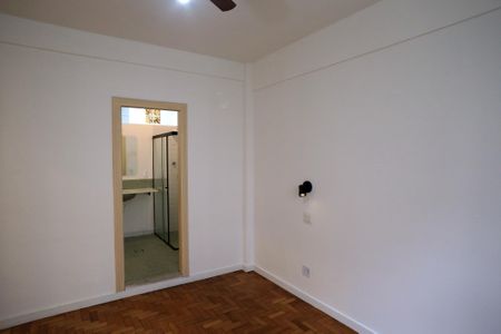 Apartamento para alugar com 150m², 3 quartos e 1 vagaSuíte