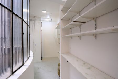 Apartamento para alugar com 150m², 3 quartos e 1 vagaÁrea de Serviço