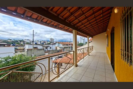 Casa para alugar com 260m², 4 quartos e 3 vagasVaranda