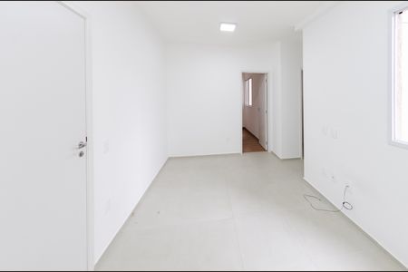 Sala de apartamento para alugar com 2 quartos, 50m² em Palmeiras, Belo Horizonte