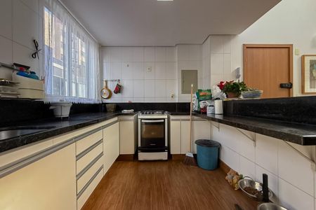 Apartamento à venda com 3 quartos, 190m² em Buritis, Belo Horizonte