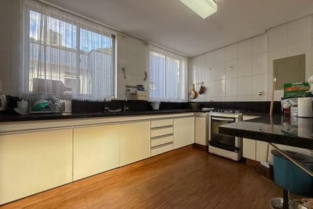 Apartamento à venda com 190m², 3 quartos e 2 vagas