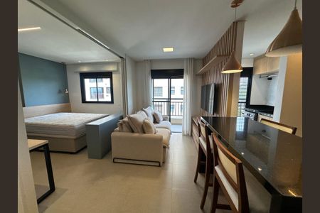 Sala de apartamento para alugar com 1 quarto, 40m² em Empresarial 18 do Forte, Barueri