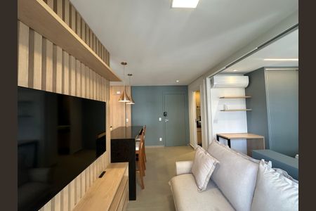 Sala de apartamento para alugar com 1 quarto, 40m² em Empresarial 18 do Forte, Barueri