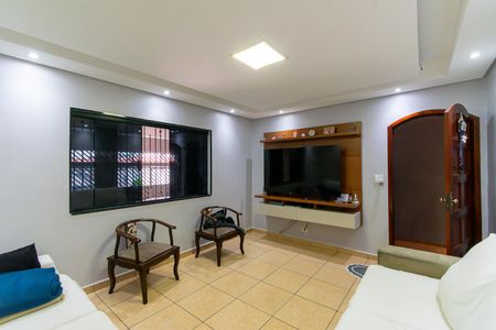 Casa para alugar com 300m², 4 quartos e 2 vagasSala