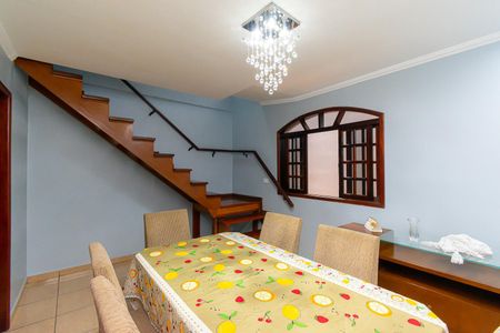 Sala de Jantar de casa para alugar com 4 quartos, 300m² em Parque Sao Rafael, São Paulo