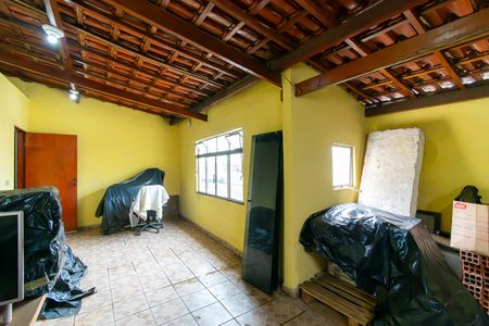 Casa para alugar com 300m², 4 quartos e 2 vagasQuarto de Serviço