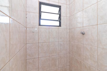 Banheiro de casa para alugar com 1 quarto, 25m² em Lauzane Paulista, São Paulo