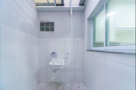 Vista da Sala de apartamento para alugar com 2 quartos, 51m² em Vila Luzita, Santo André