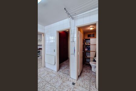 Apartamento à venda com 154m², 3 quartos e 2 vagas Apartamento à venda com 154m², 3 quartos e 2 vagasÁrea de Serviço