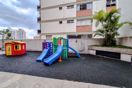 Apartamento à venda com 154m², 3 quartos e 2 vagas Apartamento à venda com 154m², 3 quartos e 2 vagasÁrea comum - Playground