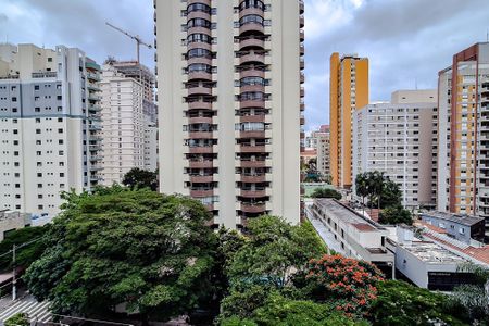 Apartamento à venda com 154m², 3 quartos e 2 vagas Apartamento à venda com 154m², 3 quartos e 2 vagasVista do Quarto 2