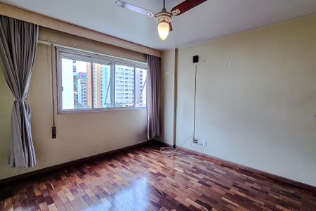 Apartamento à venda com 154m², 3 quartos e 2 vagas Apartamento à venda com 154m², 3 quartos e 2 vagasQuarto 1 - Suíte