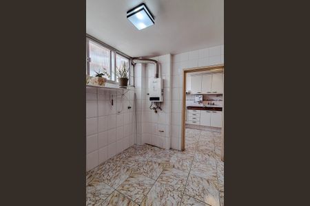 Apartamento à venda com 154m², 3 quartos e 2 vagas Apartamento à venda com 154m², 3 quartos e 2 vagasÁrea de Serviço