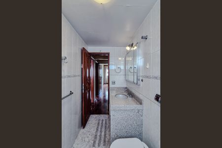 Apartamento à venda com 154m², 3 quartos e 2 vagas Apartamento à venda com 154m², 3 quartos e 2 vagasBanheiro