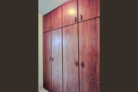 Apartamento à venda com 154m², 3 quartos e 2 vagas Apartamento à venda com 154m², 3 quartos e 2 vagasQuarto de Serviço