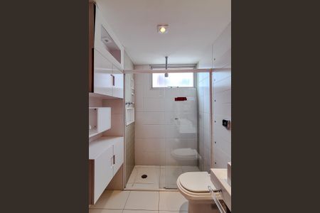 Apartamento à venda com 154m², 3 quartos e 2 vagas Apartamento à venda com 154m², 3 quartos e 2 vagasBanheiro da Suíte