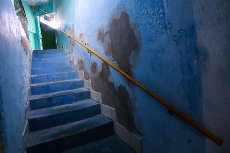 Casa para alugar com 70m², 1 quarto e 1 vaga Casa para alugar com 70m², 1 quarto e 1 vagaEscada