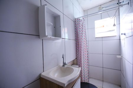 Casa para alugar com 70m², 1 quarto e 1 vaga Casa para alugar com 70m², 1 quarto e 1 vagaBanheiro