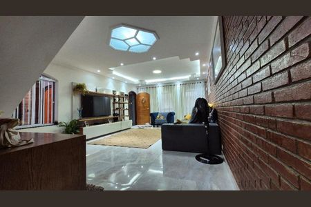 Casa à venda com 257m², 3 quartos e 3 vagasFoto 07