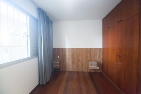 Apartamento à venda com 105m², 3 quartos e 2 vagas Apartamento à venda com 105m², 3 quartos e 2 vagassuite