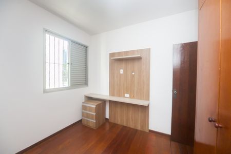 quarto 1 de apartamento à venda com 3 quartos, 105m² em Buritis, Belo Horizonte