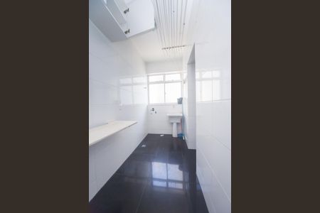 Apartamento à venda com 105m², 3 quartos e 2 vagas Apartamento à venda com 105m², 3 quartos e 2 vagasÁrea de Serviço