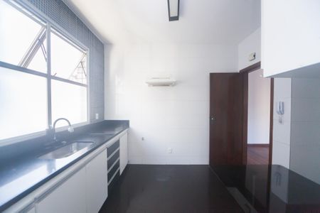 Apartamento à venda com 105m², 3 quartos e 2 vagas Apartamento à venda com 105m², 3 quartos e 2 vagasCozinhaCozinha