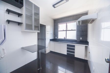 Apartamento à venda com 105m², 3 quartos e 2 vagas Apartamento à venda com 105m², 3 quartos e 2 vagasCozinha