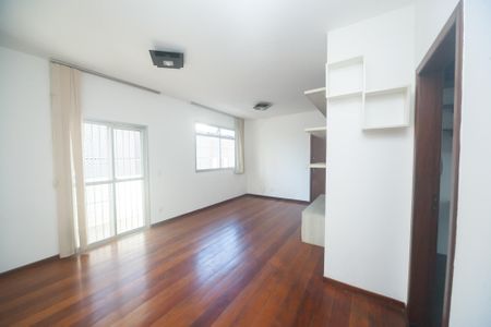 Apartamento à venda com 105m², 3 quartos e 2 vagas Apartamento à venda com 105m², 3 quartos e 2 vagassala
