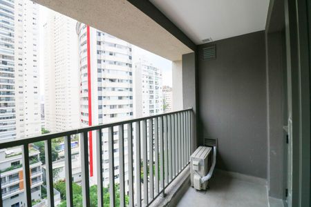 Varanda de kitnet/studio à venda com 1 quarto, 26m² em Cidade Monções, São Paulo