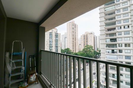 Varanda de kitnet/studio à venda com 1 quarto, 26m² em Cidade Monções, São Paulo