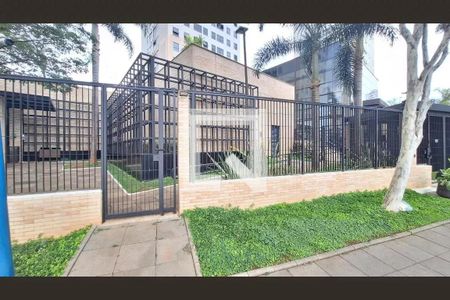 Apartamento à venda com 160m², 3 quartos e 3 vagas Apartamento à venda com 160m², 3 quartos e 3 vagasFachada e portaria