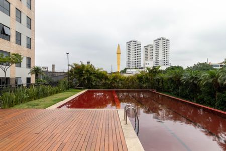 Apartamento à venda com 160m², 3 quartos e 3 vagas Apartamento à venda com 160m², 3 quartos e 3 vagasPiscina