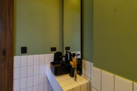 Apartamento à venda com 160m², 3 quartos e 3 vagas Apartamento à venda com 160m², 3 quartos e 3 vagasLavabo