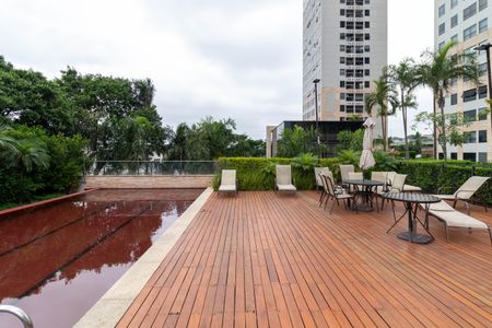 Apartamento à venda com 160m², 3 quartos e 3 vagas Apartamento à venda com 160m², 3 quartos e 3 vagasPiscina