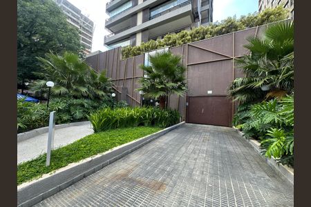 Apartamento para alugar com 40m², 1 quarto e 1 vagaFachada e portaria