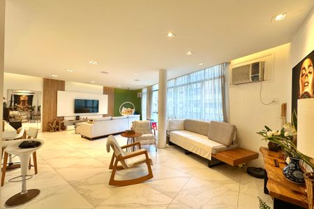 Apartamento à venda com 201m², 3 quartos e 1 vaga