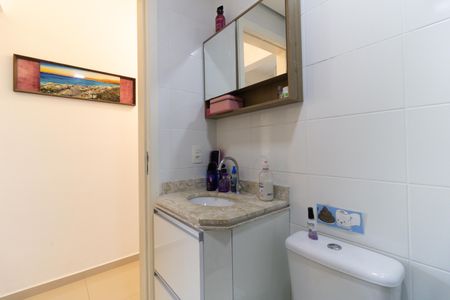 Apartamento à venda com 63m², 3 quartos e 1 vaga Apartamento à venda com 63m², 3 quartos e 1 vagaBanheiro Social