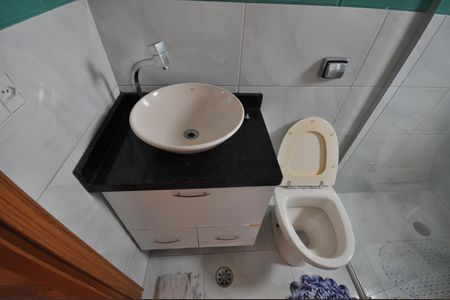 Apartamento à venda com 66m², 2 quartos e 1 vagaBanheiro Social