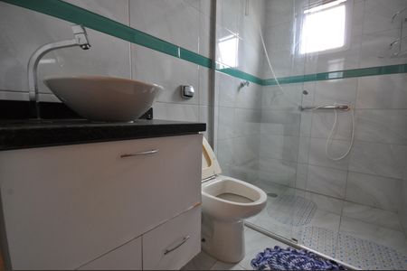 Apartamento à venda com 66m², 2 quartos e 1 vagaBanheiro Social