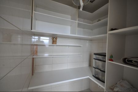 Apartamento à venda com 66m², 2 quartos e 1 vagaDispensa