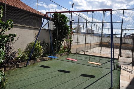 Apartamento à venda com 66m², 2 quartos e 1 vagaÁrea comum - Playground