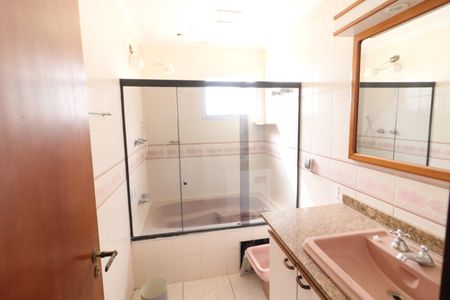 Apartamento para alugar com 155m², 5 quartos e 2 vagasBanheiro da Suíte 1